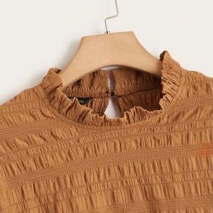 Womens Sz 1X Top With Keyhole Button Closure New.